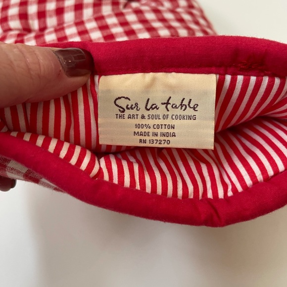 Sur La Table vintage inspired holiday oven mitt NWT - Picture 5 of 5